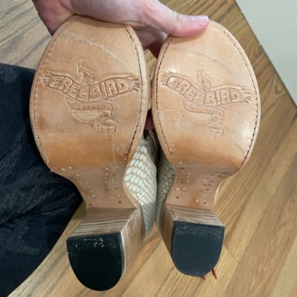 **SOLD** Freebird by Steven White Snake Bond - Picture 5 of 6